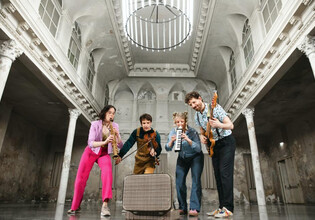 Gedankenreiseorchester | © Reza Majdodin