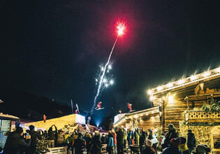 _A7S0297_Easy-Resize.com