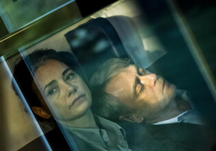 05_GELBE-BRIEFE-1-©EllaKnorz_ifProductions_Alamode