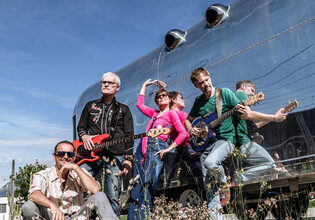 05_TheSteamRadios
