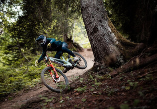 GAMBLER_SCOTT_BIKE_ACTION_by_Rupert_Fowler