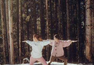 Yoga im Schnee