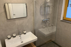 Badezimmer 2