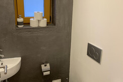 WC 2