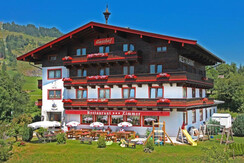 der Gasthof im Sommer