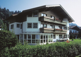GrundnerHausSommer