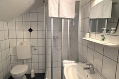 Vierbettzimmer_Badezimmer