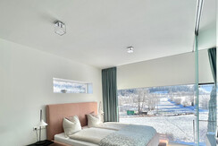 C4367E87-DF80-465C-9402-9AA93973E987