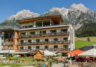 Hotel Bacher Aussenansicht