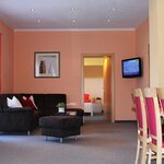 Photo of Family room, shower, toilet, 3 bed rooms