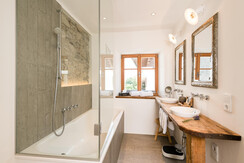 Badezimmer  Badezimmer